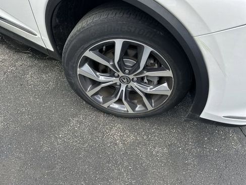 Used 2023 Acura MDX SH-AWD w/ Technology Package image 12