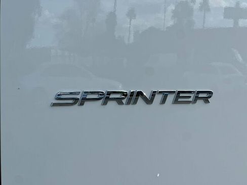 Used 2024 Mercedes-Benz Sprinter 2500 image 33