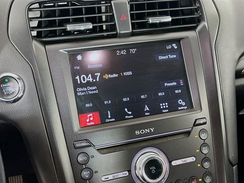 Used 2019 Ford Fusion Titanium image 21