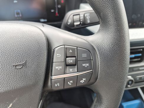 New 2025 Ford Maverick XLT image 25