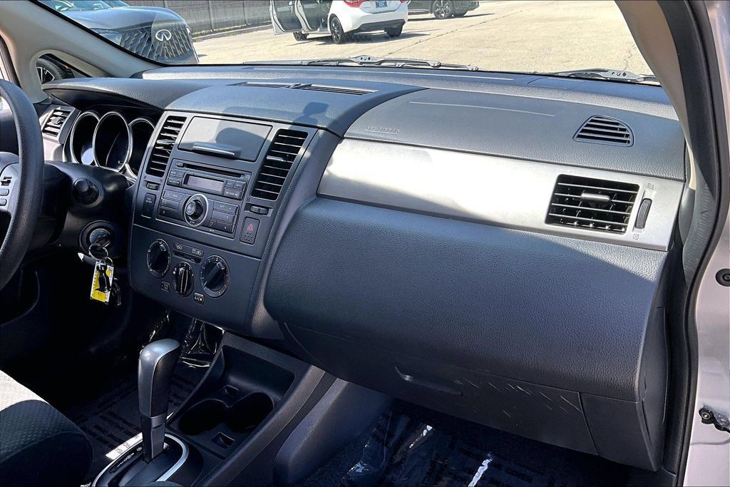 Used 2012 Nissan Versa 1.8 S w/ Plus Pkg FWD image 23