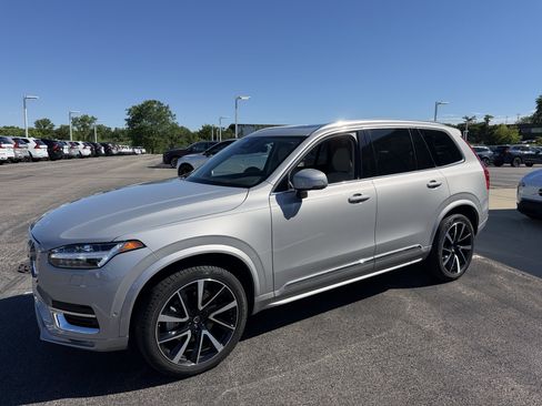 Used 2024 Volvo XC90 B6 Plus w/ Protection Package Premier AWD/4WD image 6