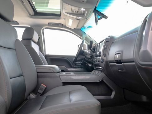 Used 2018 GMC Sierra 2500 SLT image 28