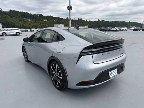 Certified 2024 Toyota Prius Prime FWD image 10