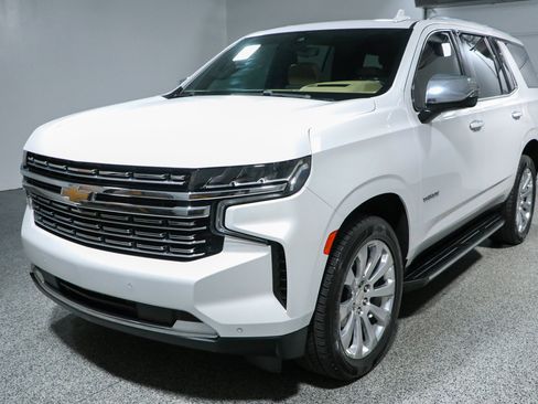 Used 2021 Chevrolet Tahoe Premier w/ Premium Package AWD/4WD image 38