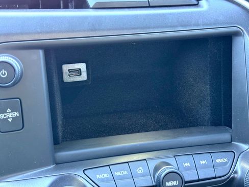 Used 2017 Chevrolet Corvette Stingray Coupe image 32