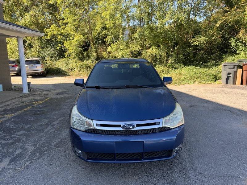 Used 2008 Ford Focus SE FWD image 2