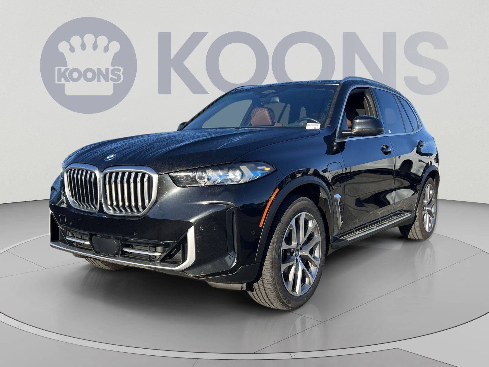 Used 2025 BMW X5 xDrive50e AWD/4WD image 1