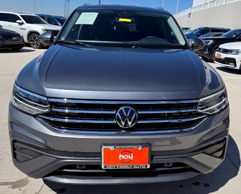 Used 2024 Volkswagen Tiguan SE FWD image 4