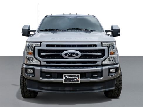 Used 2022 Ford F250 Lariat w/ Lariat Value Package image 3