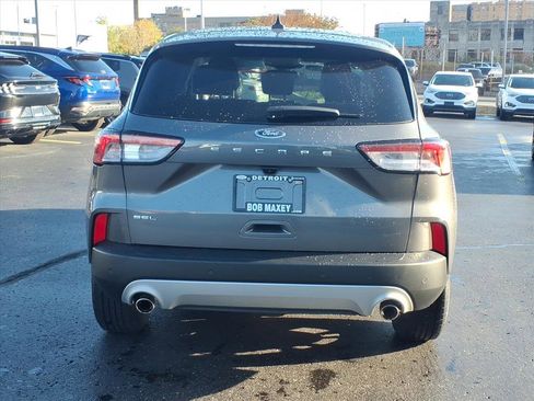 Used 2022 Ford Escape SEL image 5