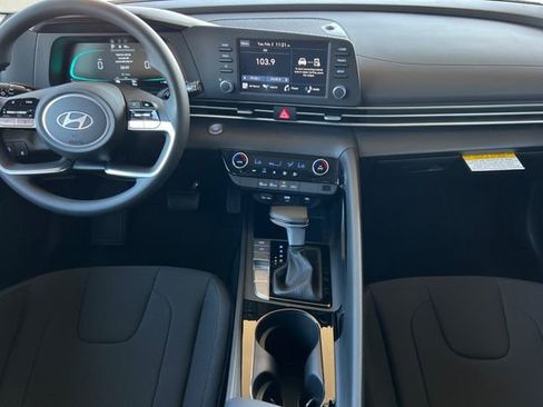 New 2026 Hyundai Elantra Hybrid FWD image 13