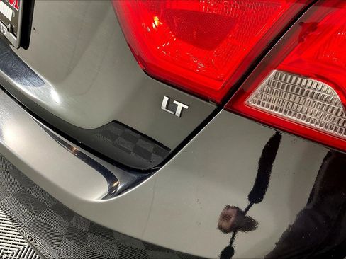 Used 2019 Chevrolet Impala LT FWD image 24