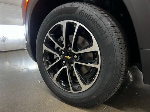 New 2026 Chevrolet TrailBlazer LT w/ LT Cold Weather Package FWD image 10