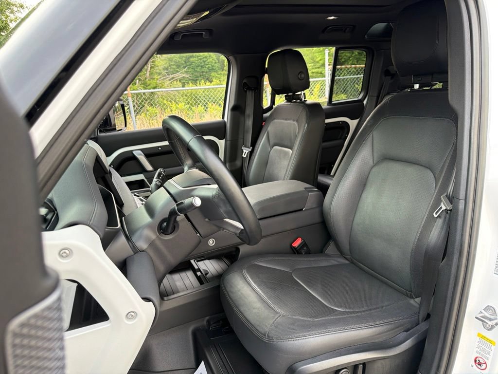 Used 2023 Land Rover Defender 110 X-Dynamic SE AWD/4WD image 23