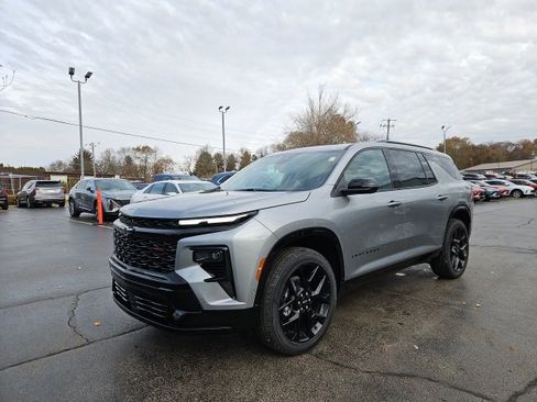 New 2026 Chevrolet Traverse RS image 5