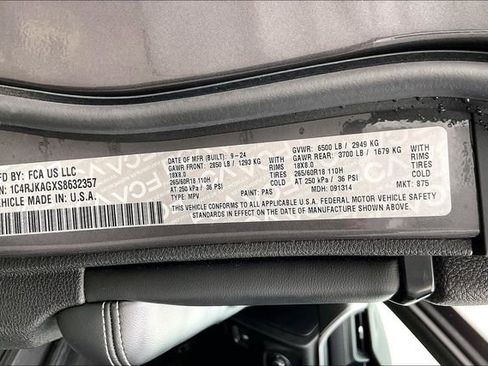 Used 2025 Jeep Grand Cherokee L Altitude image 36