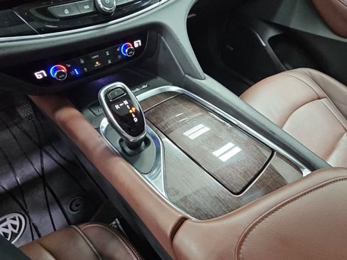 Used 2020 Buick Enclave Avenir w/ Avenir Technology Package FWD image 23