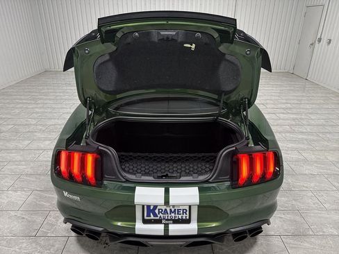 Used 2022 Ford Mustang Shelby GT500 w/ Technology Package RWD image 27