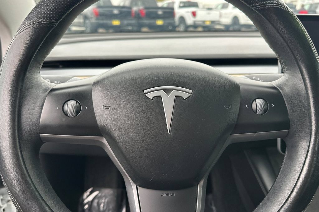 Used 2022 Tesla Model 3 Long Range AWD/4WD image 22