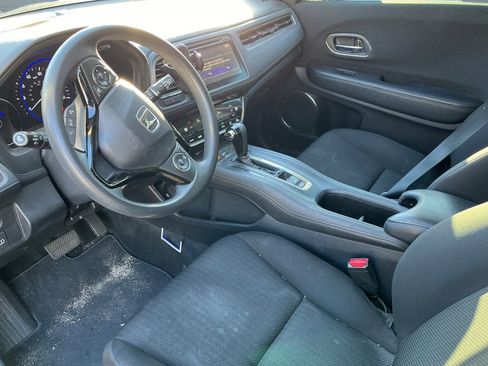 Used 2016 Honda HR-V EX image 3