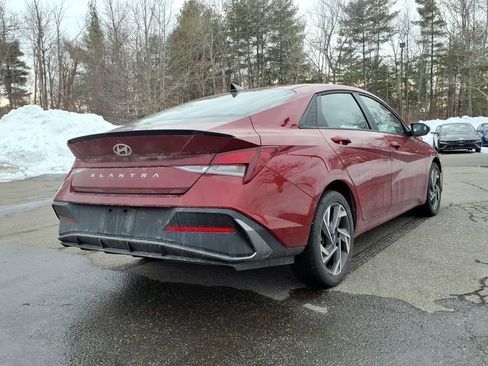 Used 2025 Hyundai Elantra Sport image 3