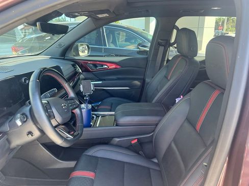 Used 2024 Chevrolet Traverse RS w/ LPO, Floor Liner Package FWD image 4