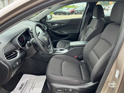 Used 2024 Chevrolet Malibu LT FWD image 16