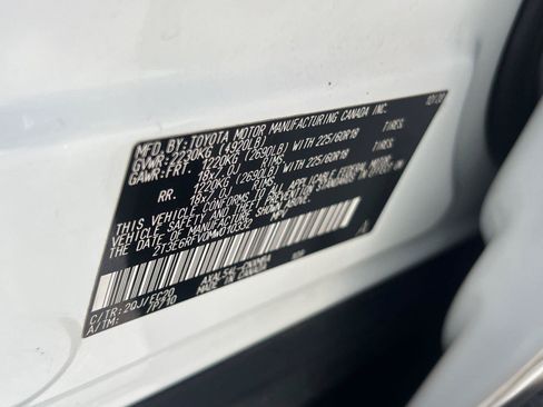 Used 2021 Toyota RAV4 XSE w/ XSE Grade Weather Package AWD/4WD image 35