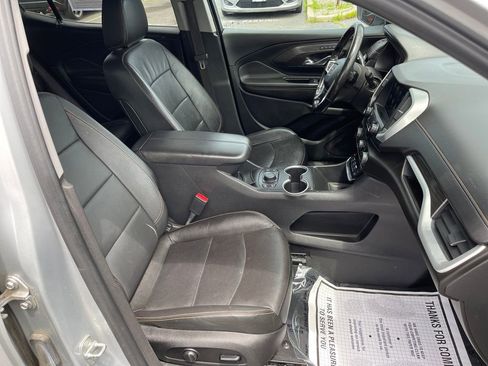 Used 2020 GMC Terrain SLT w/ Preferred Package AWD/4WD image 33