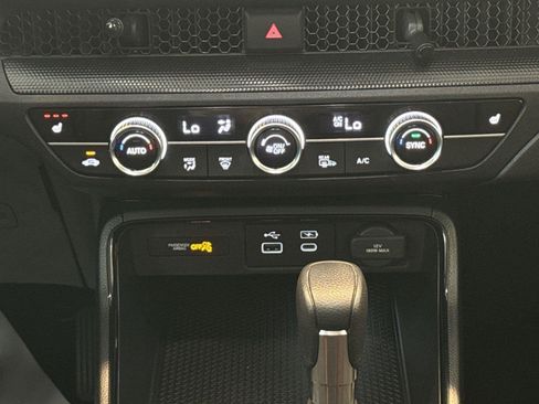 Used 2024 Honda CR-V EX image 17