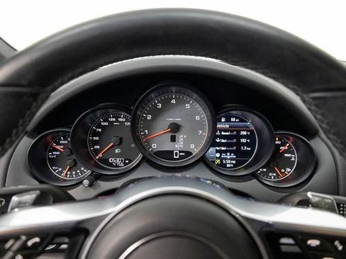 Used 2017 Porsche Cayenne S AWD/4WD image 20