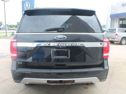 Used 2019 Ford Expedition XLT w/ Equipment Group 202A RWD image 6