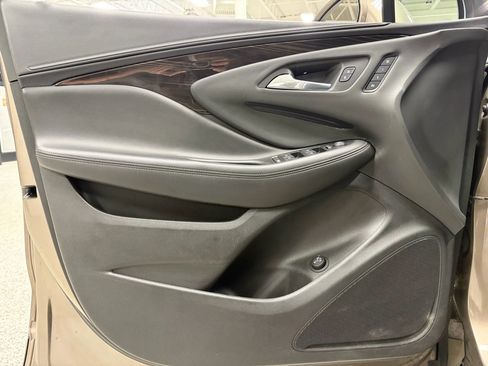 Used 2019 Buick Envision Essence image 19