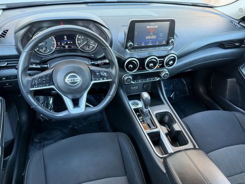 Used 2021 Nissan Sentra SV image 25