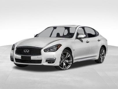 Used 2016 INFINITI Q70 L 5.6