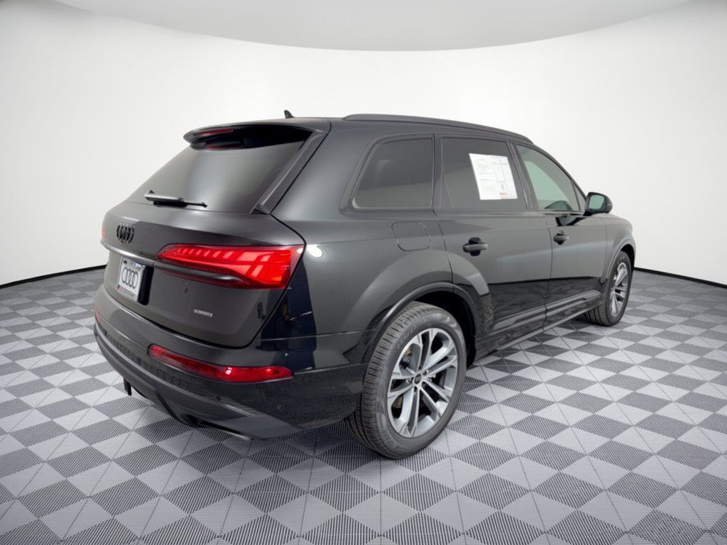 Used 2026 Audi Q7 2.0T Premium w/ Convenience Plus Package AWD/4WD image 9