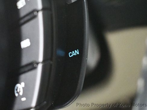 Used 2015 Jaguar XJ image 38