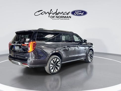New 2026 Ford Expedition Max Platinum image 9