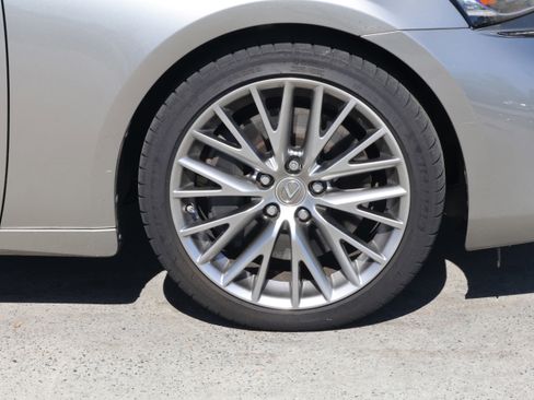 Used 2017 Lexus IS 200t image 11