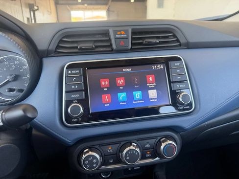 Used 2025 Nissan Versa SV FWD image 20