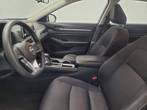 Used 2023 Nissan Altima 2.5 SV image 17