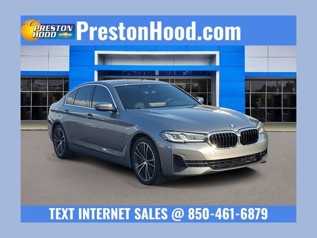 Used 2023 BMW 530e RWD image 1