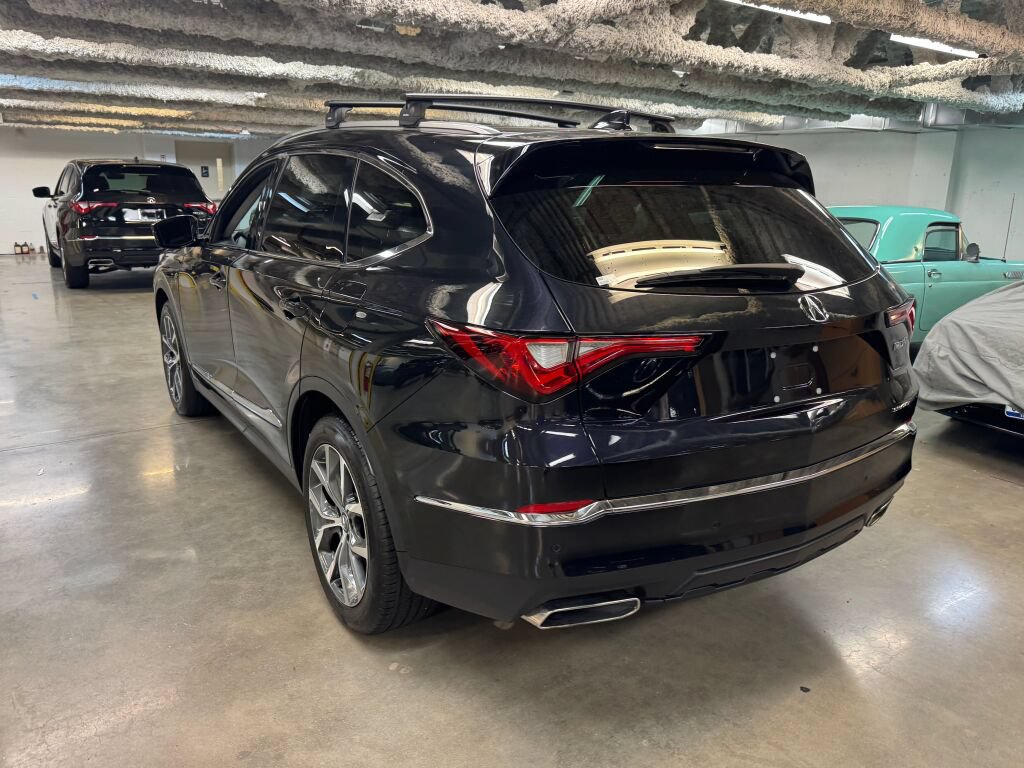 Certified 2024 Acura MDX w/ Technology Package AWD/4WD image 8