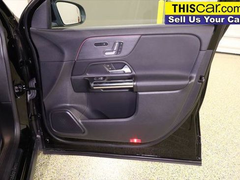 Used 2023 Mercedes-Benz GLA 250 image 38