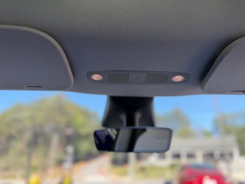 Used 2020 Tesla Model Y Long Range image 48