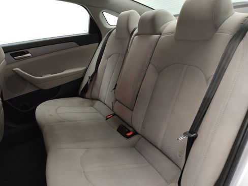 Used 2019 Hyundai Sonata SE image 18