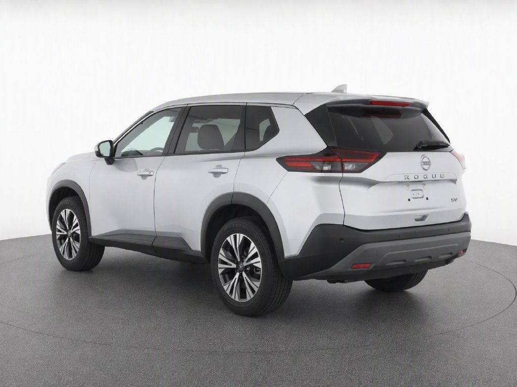 Used 2023 Nissan Rogue SV FWD image 3