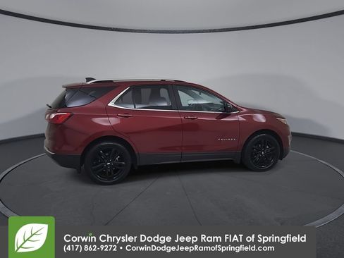 Used 2021 Chevrolet Equinox LT FWD image 16