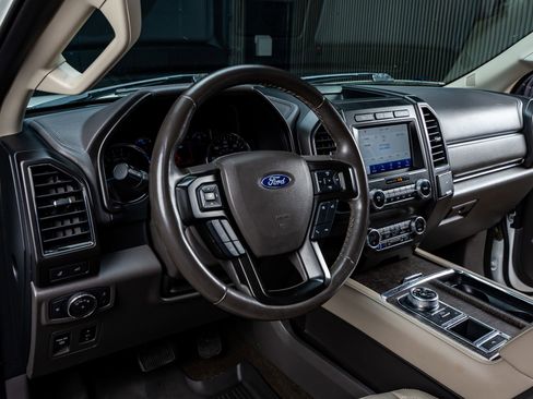Used 2020 Ford Expedition Limited w/ Equipment Group 301A image 13